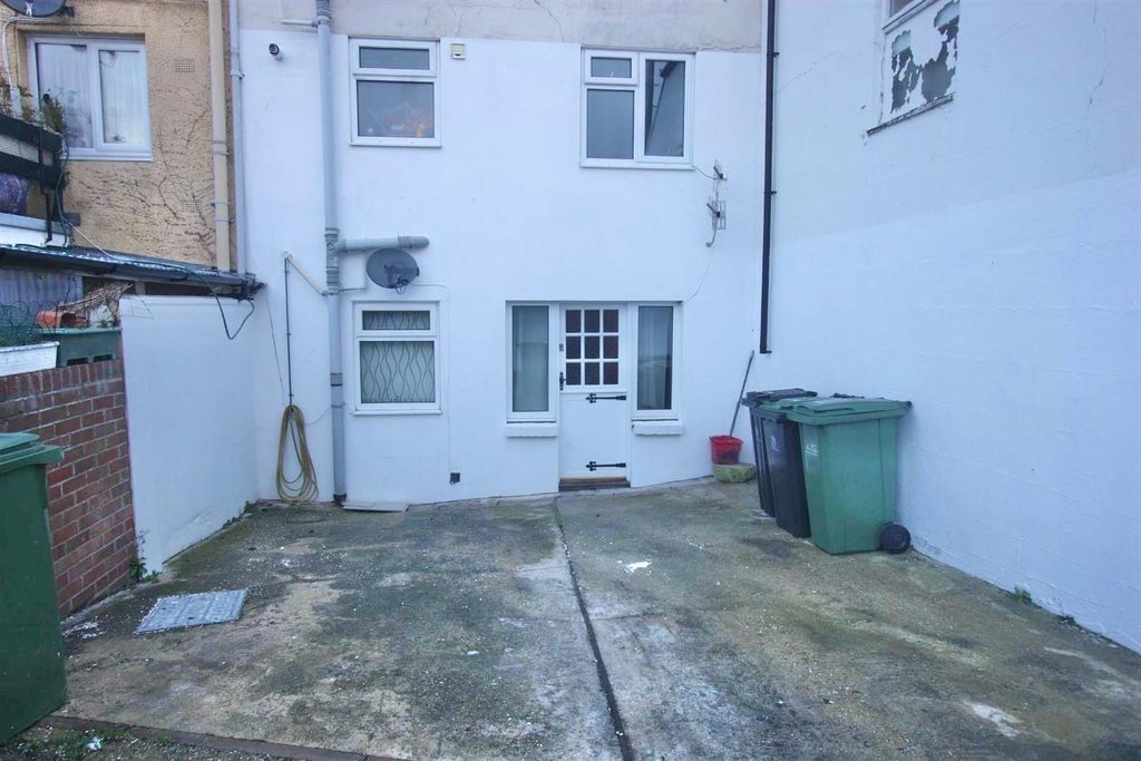 Property photo 3 of 10 Img_0876.Jpg