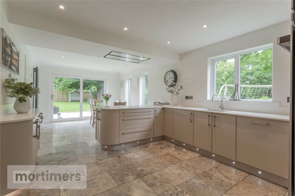 Property photo 3 of 36 Dining Kitchen