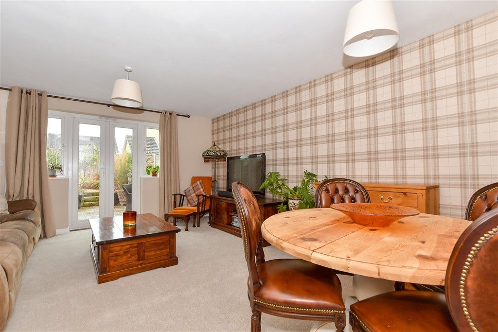 Property photo 1 of 11 Lounge/Diner