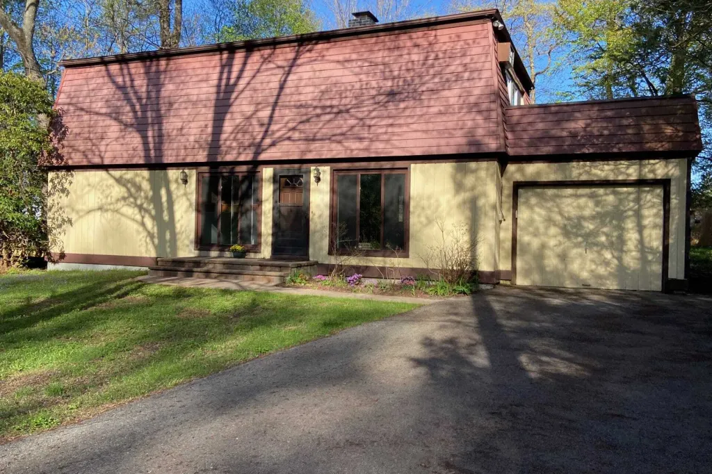 Property photo 1 of 31