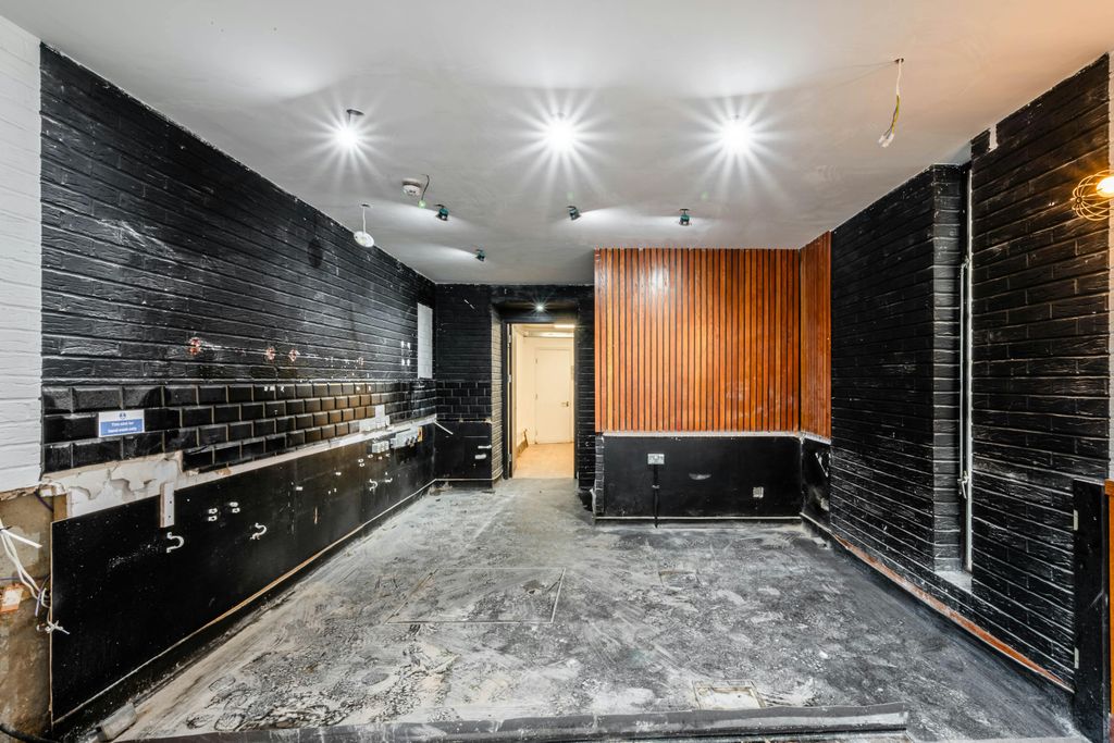 Property photo 3 of 8 Brick Ln 66 - Low Res 4.Jpg