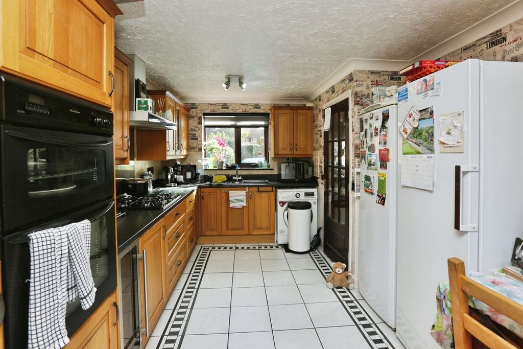 Property photo 3 of 14 Pbox-Img.Jpg