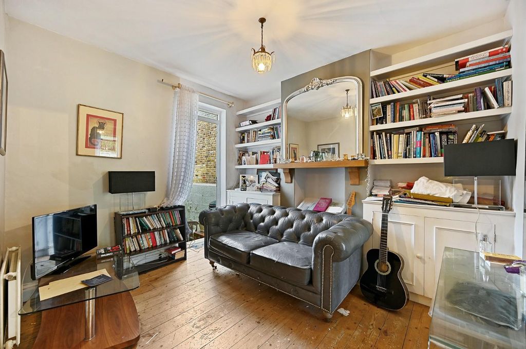 Property photo 1 of 9
