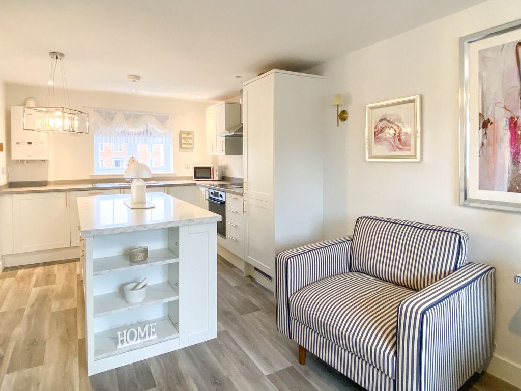 Property photo 2 of 24 4172323