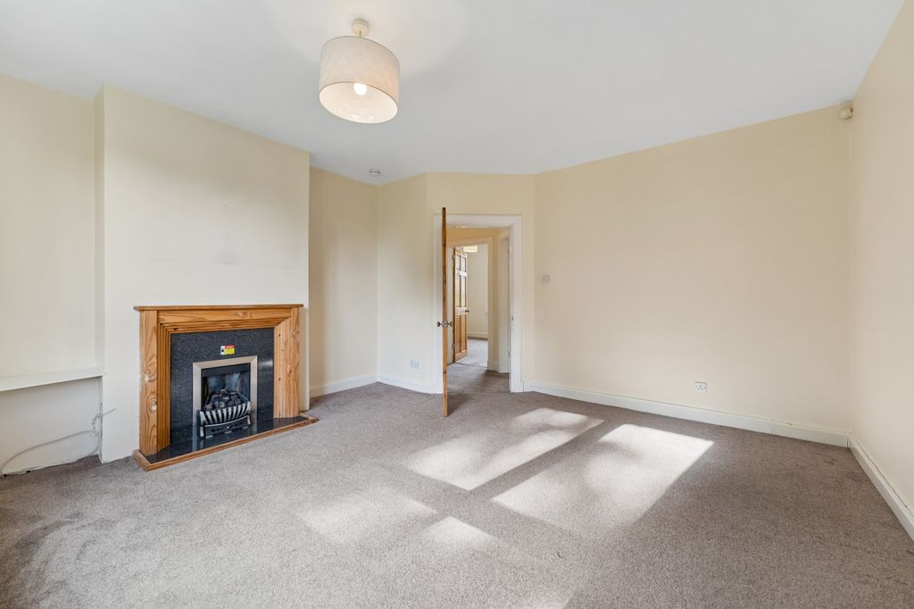 Property photo 3 of 12 Picture No. 14