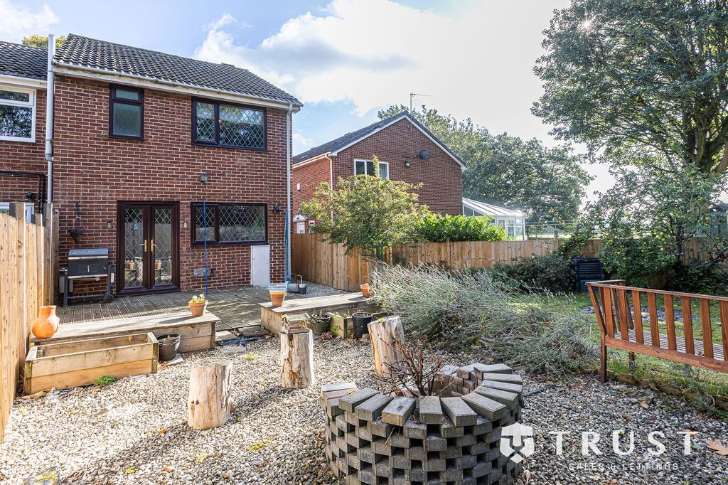 Property photo 2 of 30
