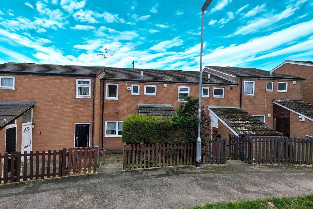 Property photo 1 of 18