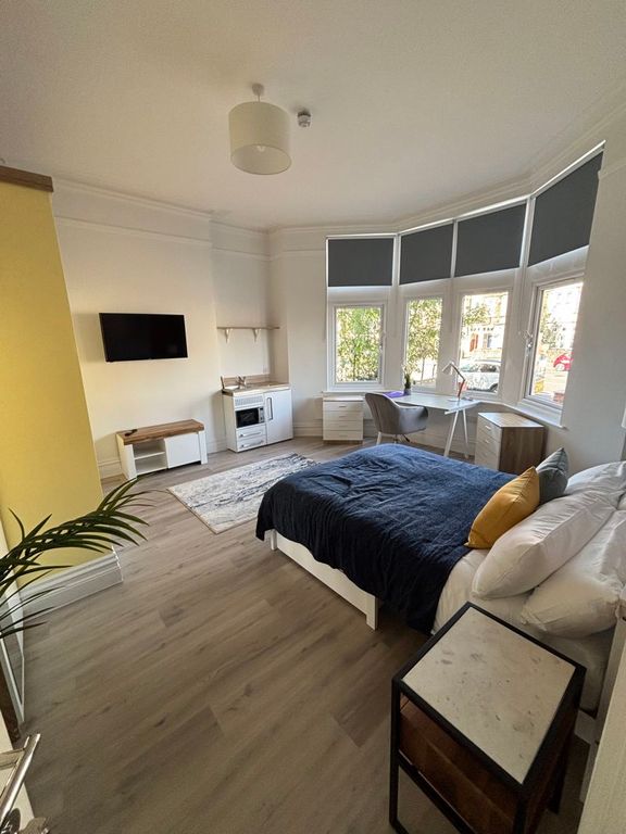 Property photo 3 of 8 Photo 2