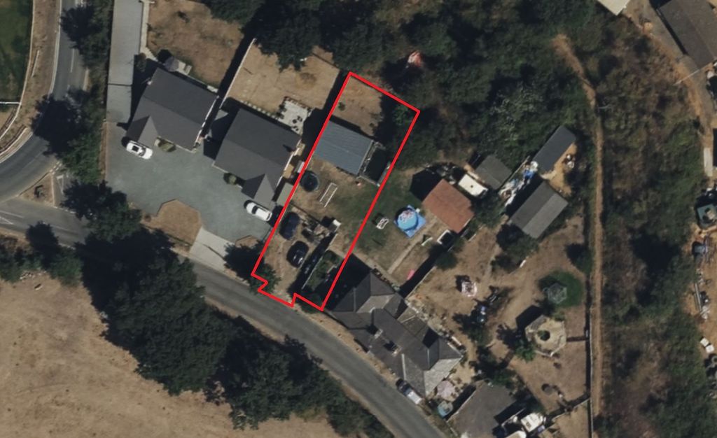 Property photo 3 of 3