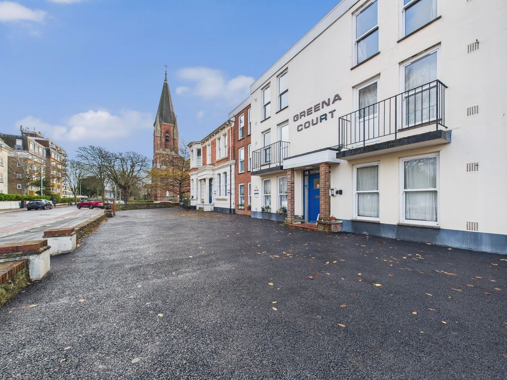 Property photo 1 of 4 External