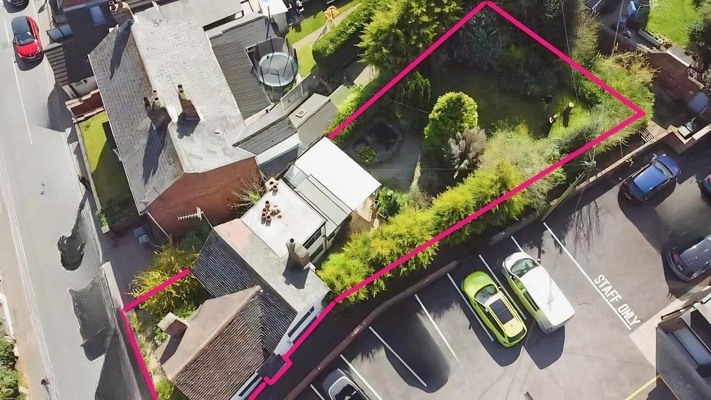 Property photo 1 of 30