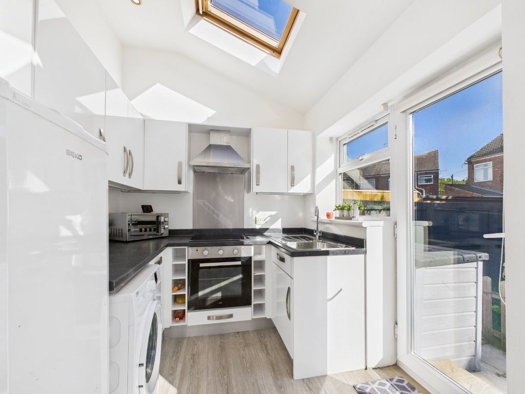 Property photo 1 of 16 4538984