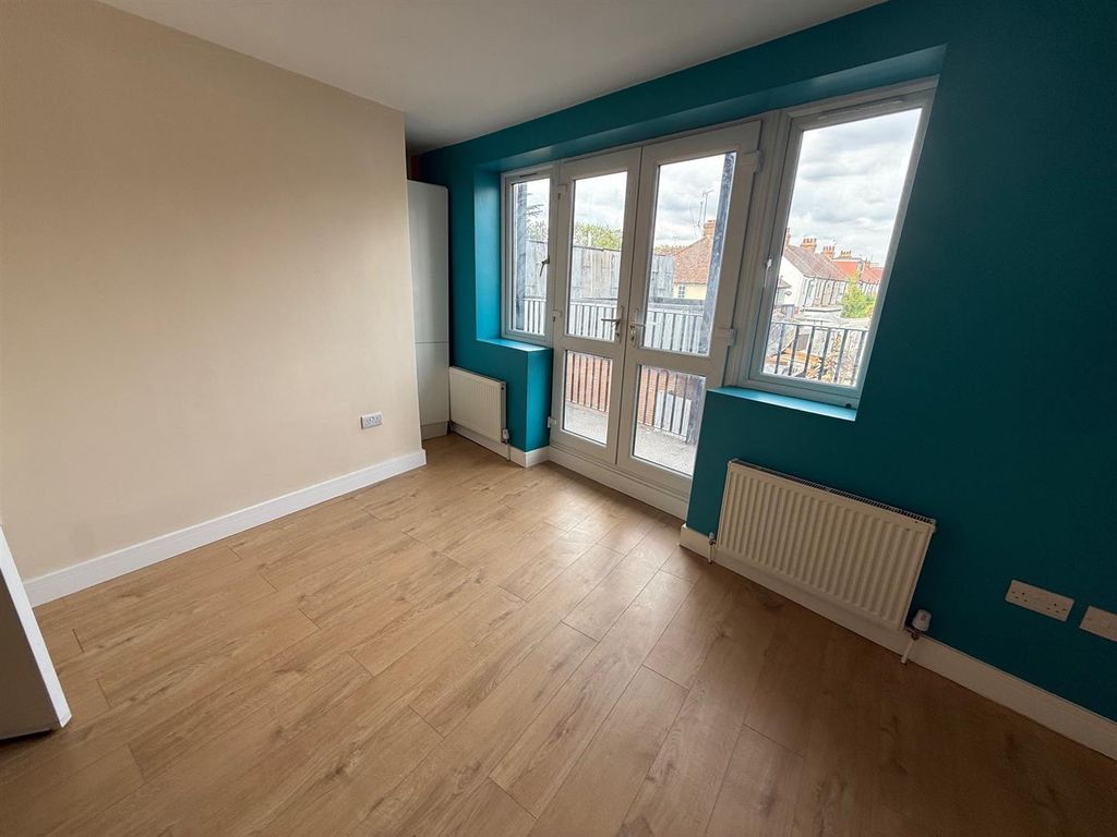 Property photo 1 of 9 9.Jpg