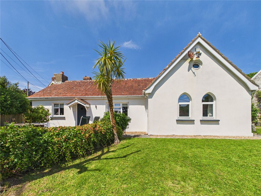 Property photo 2 of 21 Picture No. 33