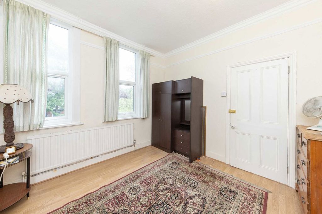 Property photo 3 of 3