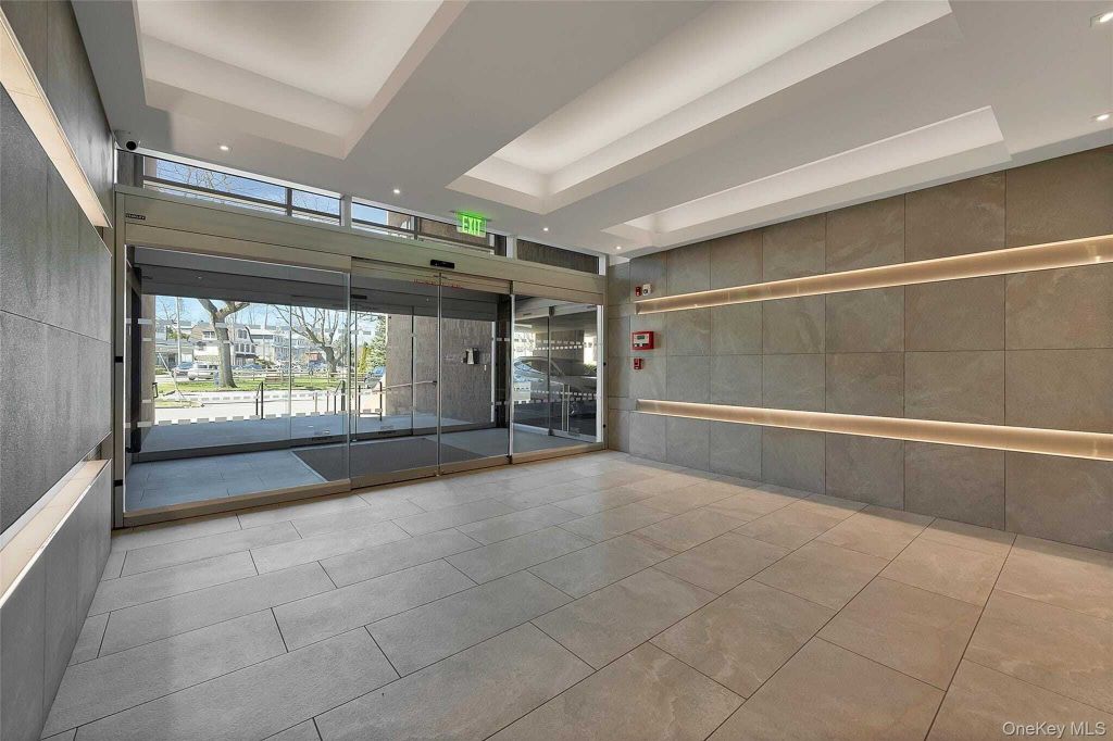 Property photo 2 of 12 <Alttext/>