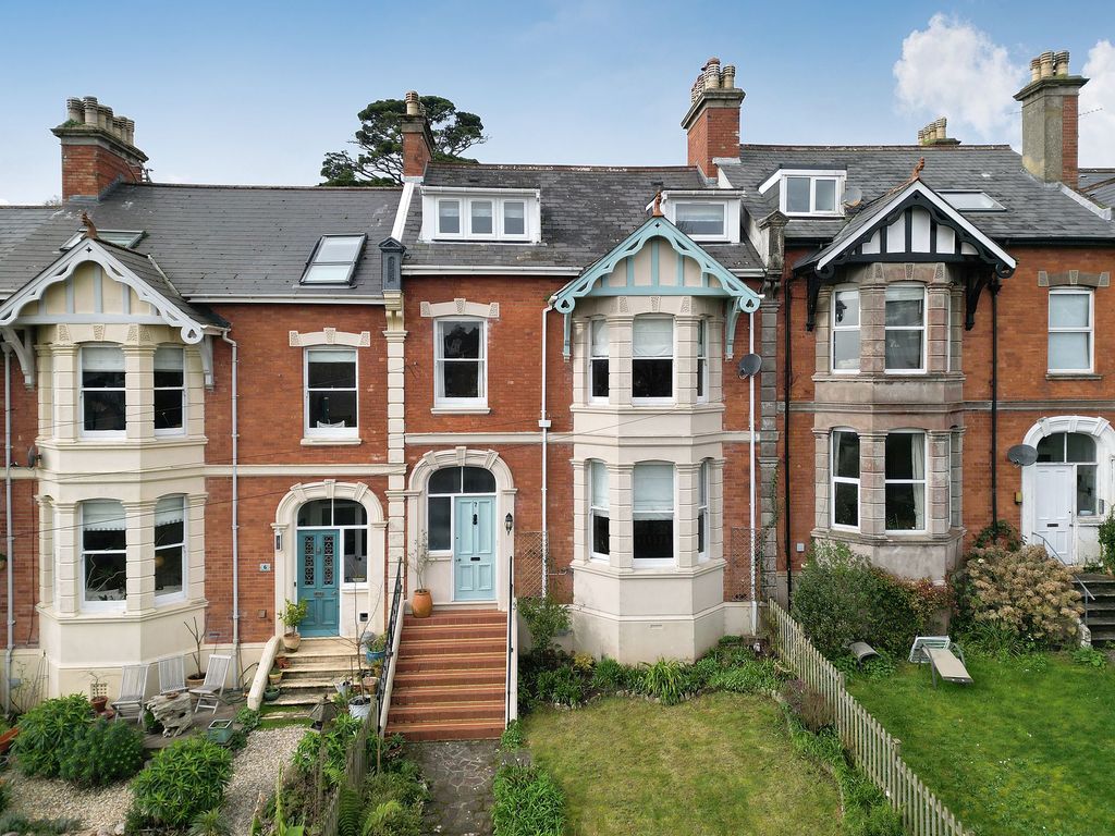 Property photo 1 of 23