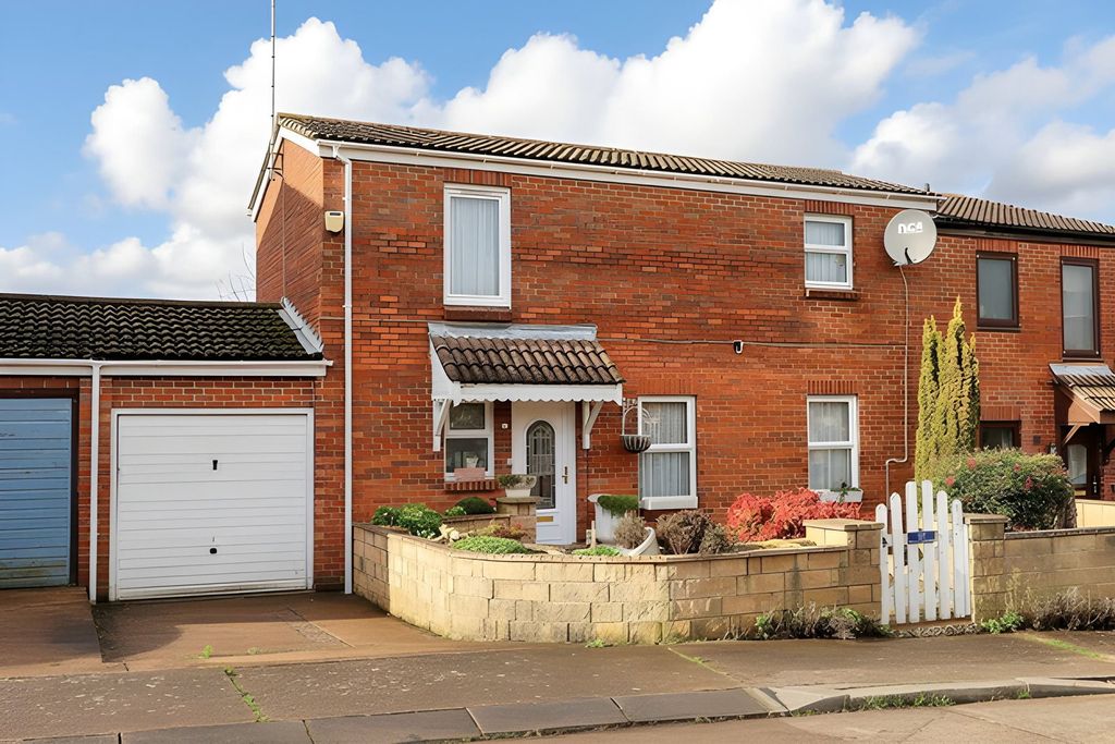 Property photo 1 of 28