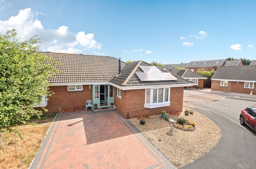 Property photo 1 of 23 1-6A74561B92537-1500402-19Fd6705Ab3E3-1-1