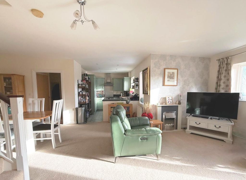 Property photo 3 of 21 Open Plan Living