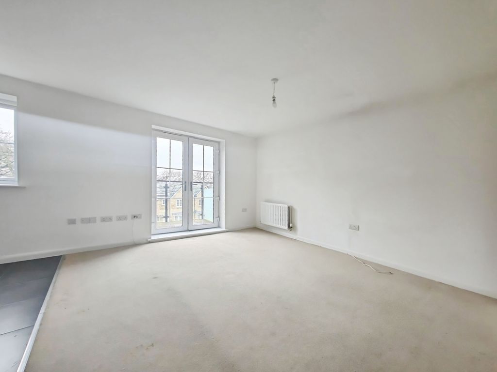 Property photo 2 of 11 Pbox-Img.Jpg