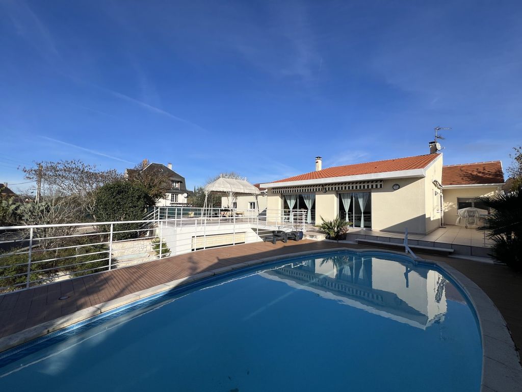 Property photo 3 of 25