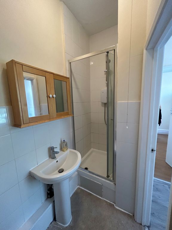Property photo 3 of 4 3