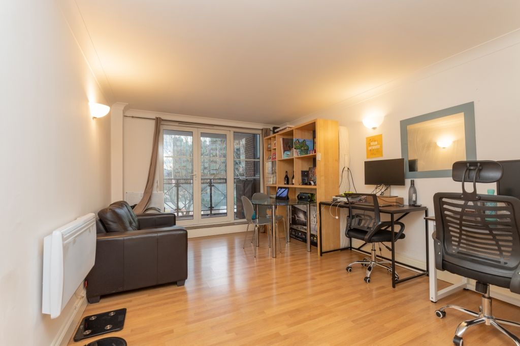Property photo 1 of 8 Lizmans House 9 -...