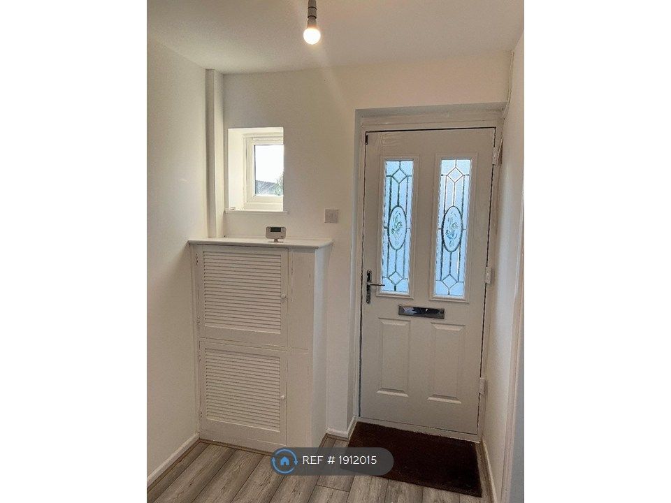 Property photo 3 of 27