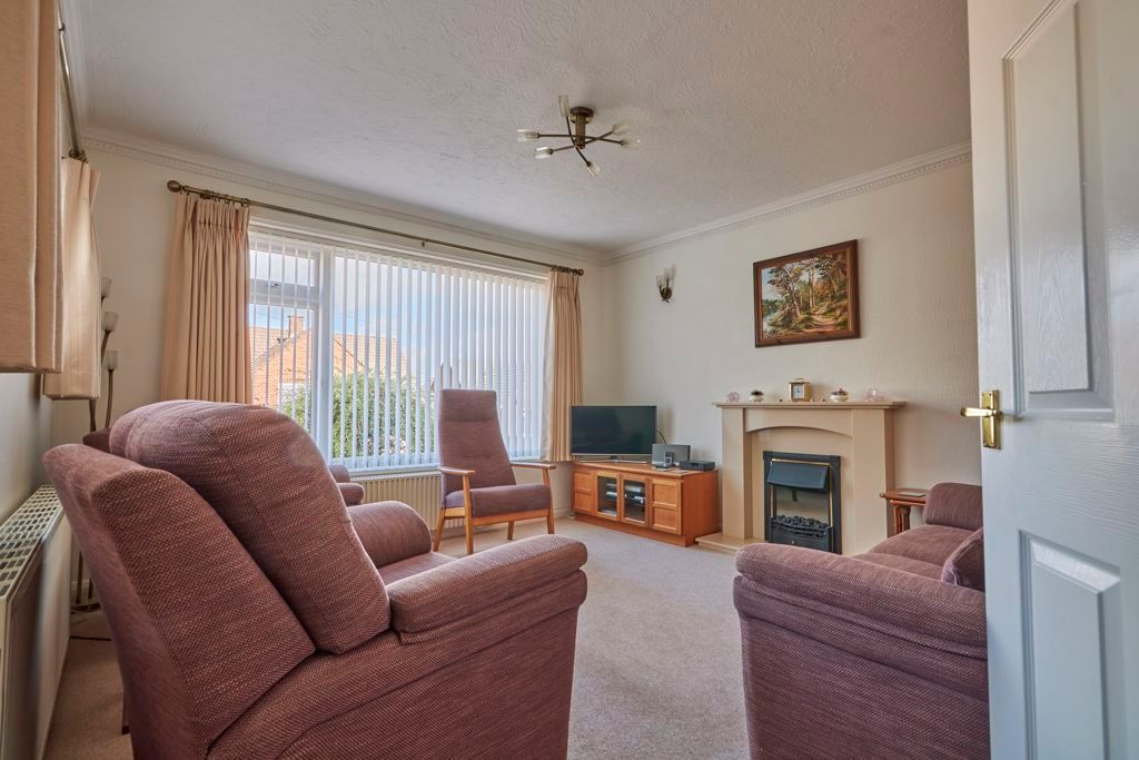 Property photo 3 of 14 Living Room