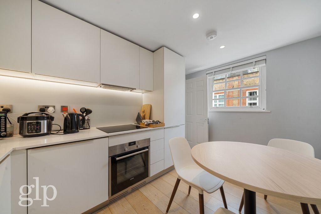 Property photo 2 of 14 3753253