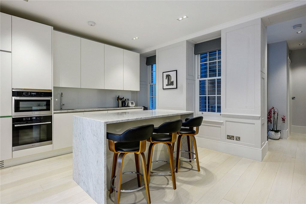 Property photo 2 of 16 Kitchen Diner