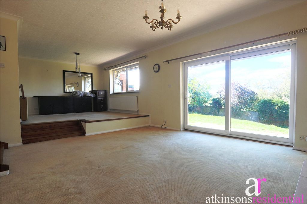 Property photo 2 of 26 Picture No. 04