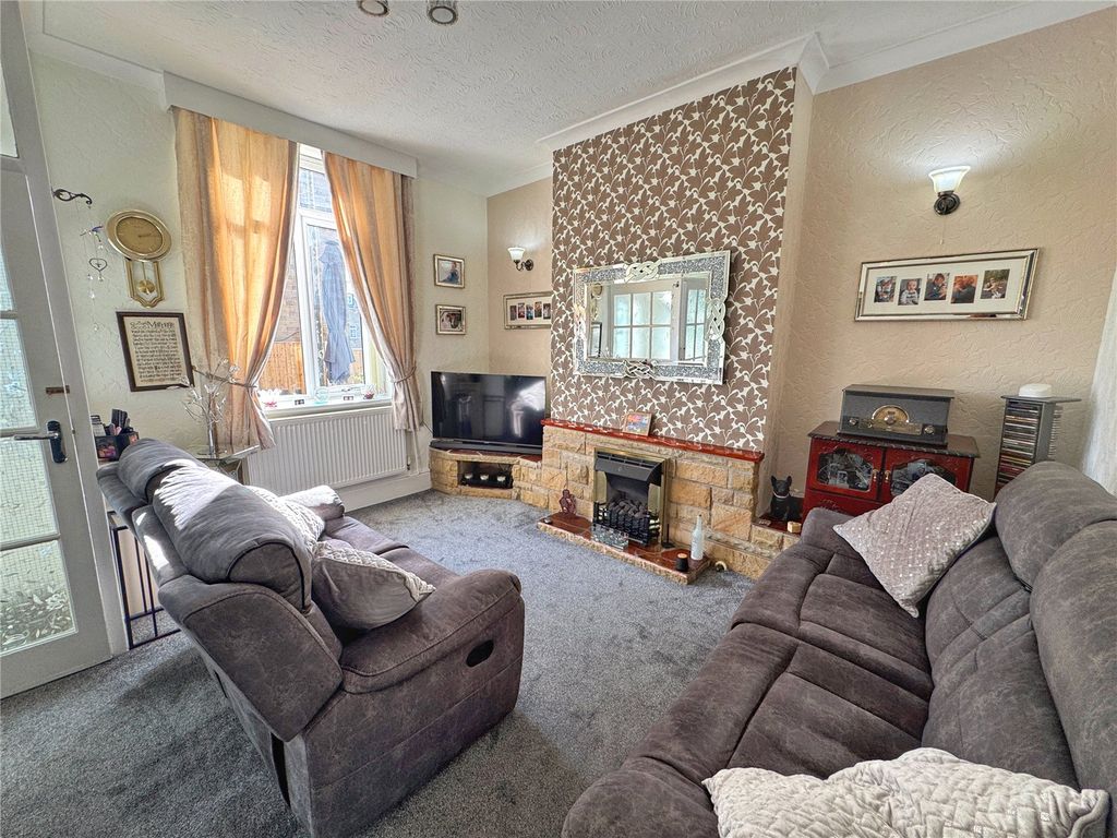 Property photo 2 of 16 Picture No. 31