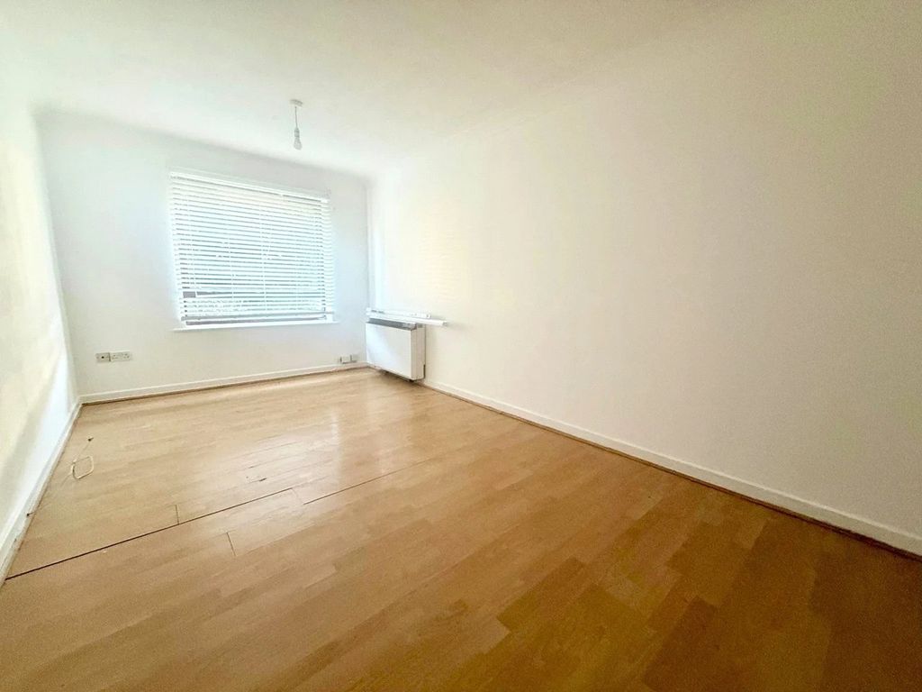 Property photo 2 of 5 Picture No. 02