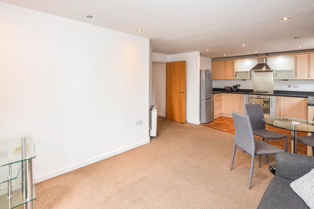 Property photo 3 of 17 Picture No. 43