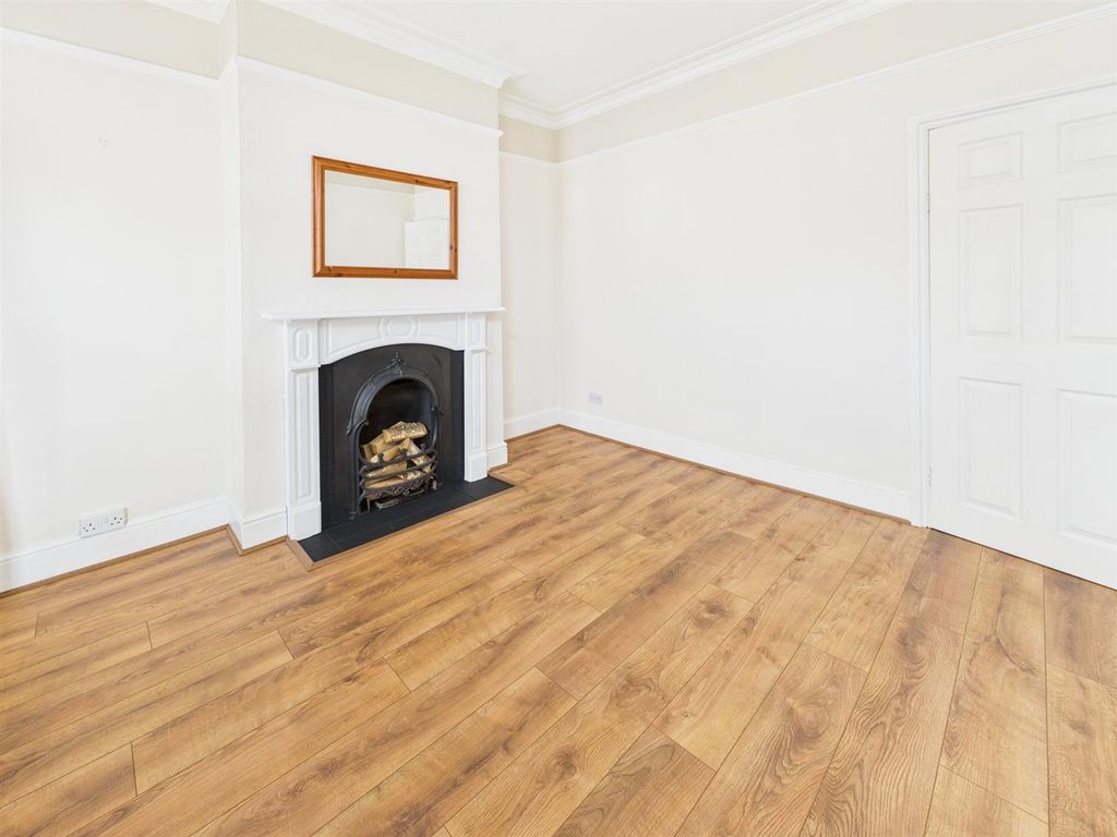 Property photo 2 of 9 Front Reception Room