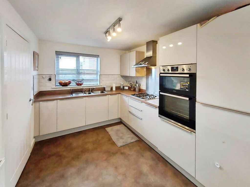 Property photo 3 of 16 Picture No. 26