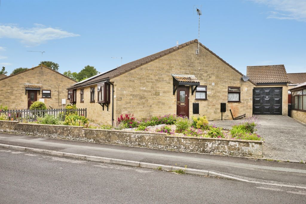 Property photo 1 of 13