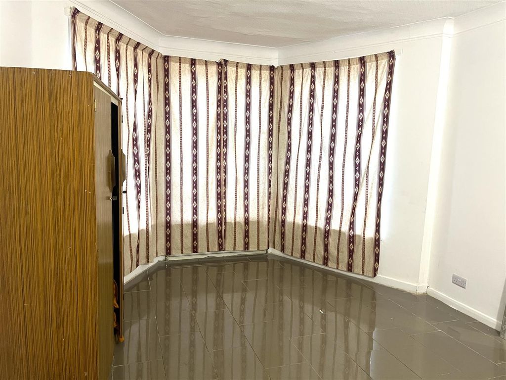 Property photo 2 of 9 Reception Room