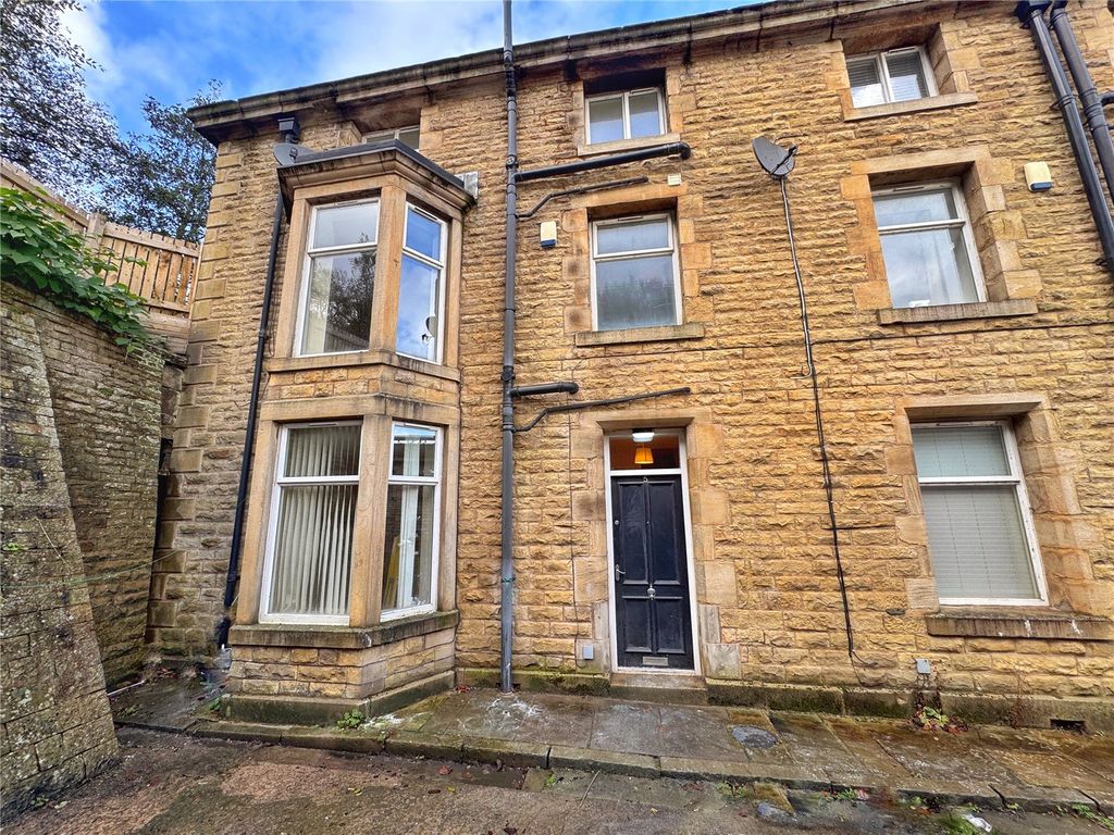 Property photo 1 of 20 Picture No. 25