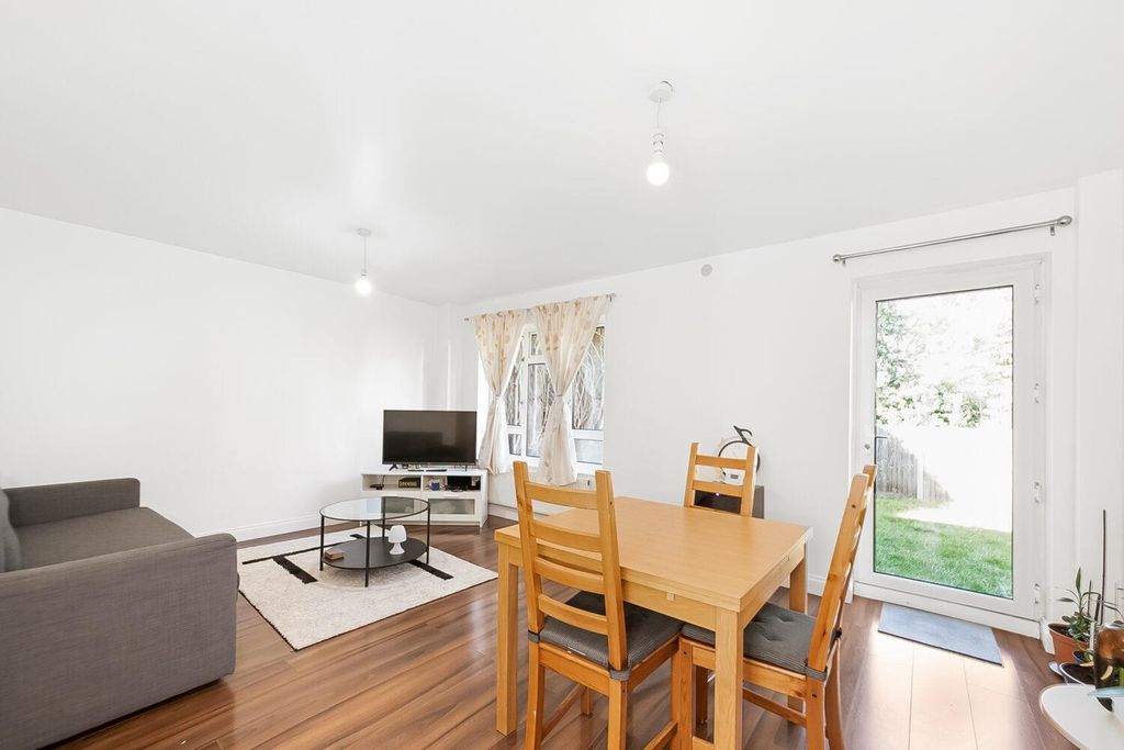 Property photo 1 of 10 2