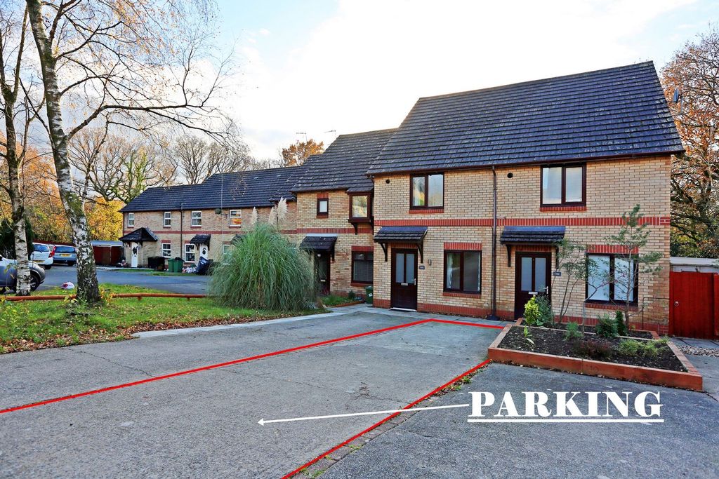 Property photo 3 of 20