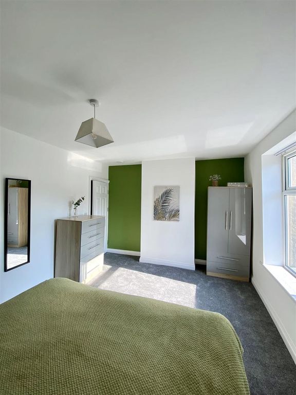 Property photo 2 of 6 Bedroom 2