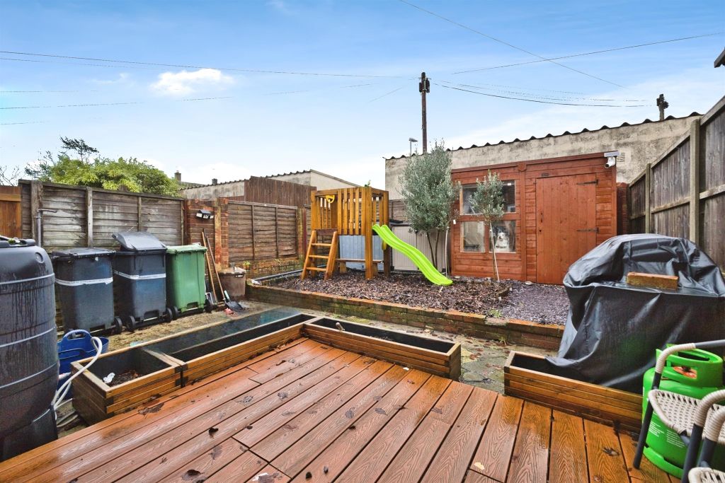 Property photo 2 of 13