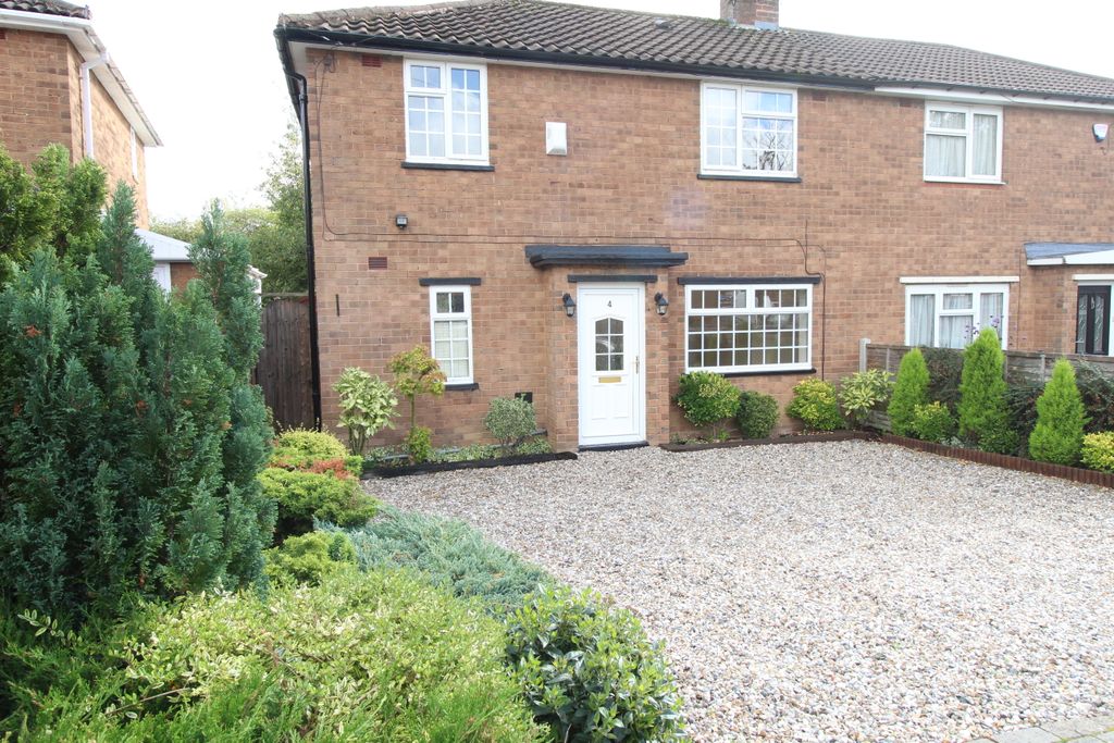 Property photo 3 of 17 Img 3402