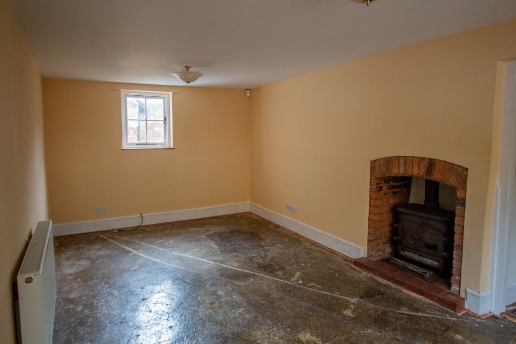 Property photo 2 of 24