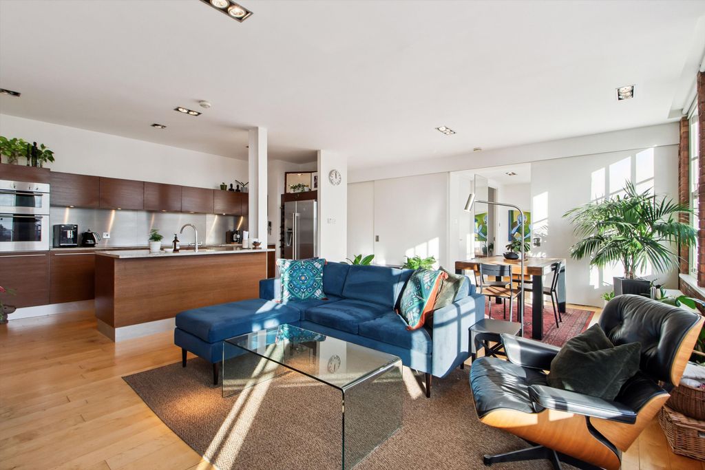 Property photo 2 of 15 Image