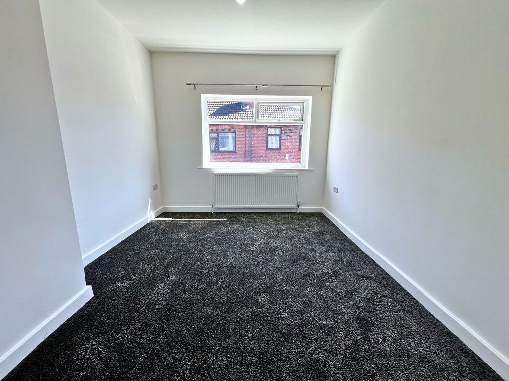 Property photo 2 of 17 Gallery