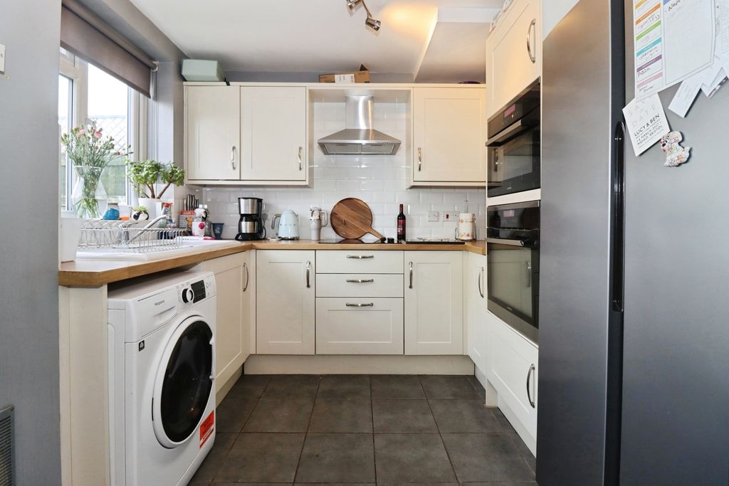 Property photo 2 of 15 Pbox-Img.Jpg